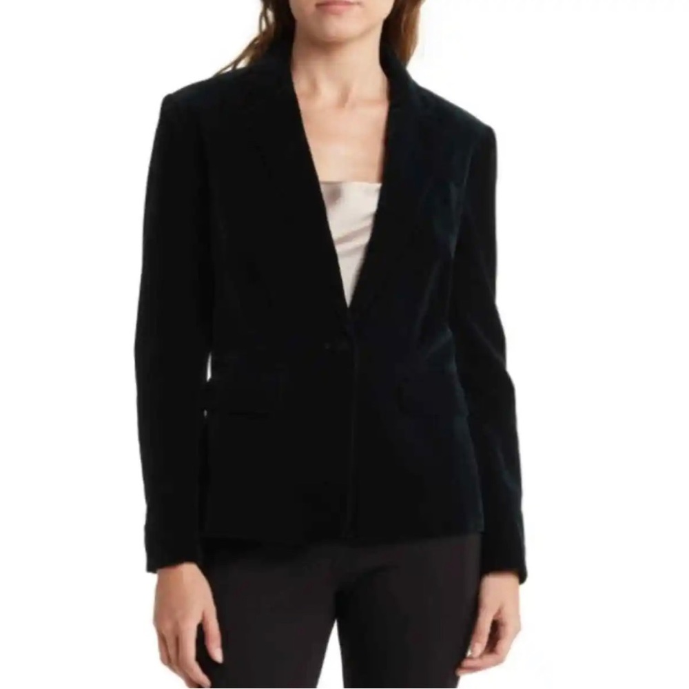 Lucy Paris Velvet Blazer in Emerald Green